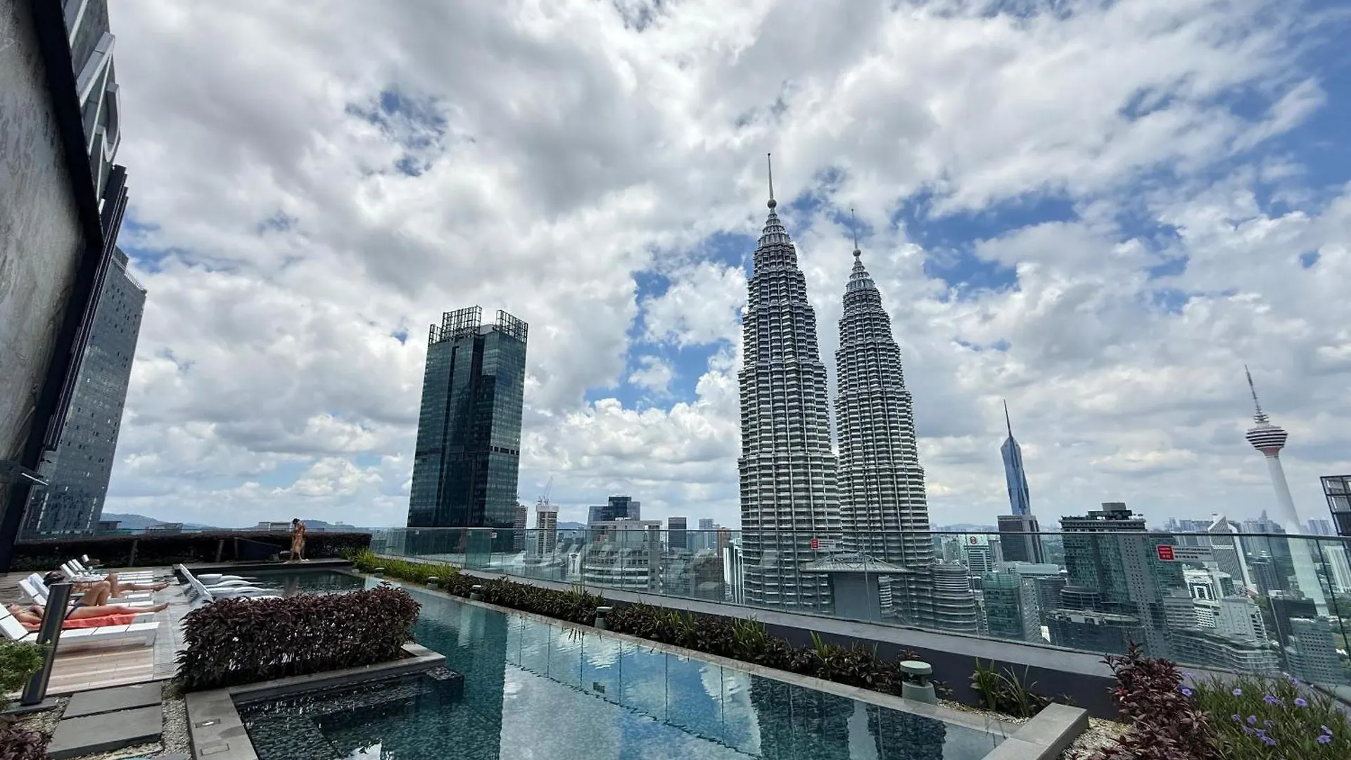 Apartment Star Residence Klcc By Glory Homes Kuala Lumpur