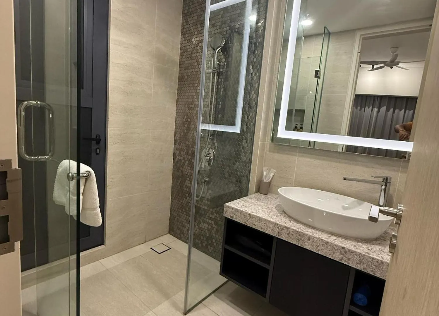 Apartment Star Residence Klcc By Glory Homes Kuala Lumpur